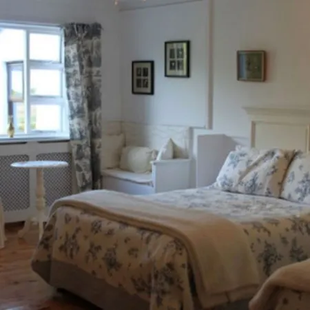 Conamara House 5*